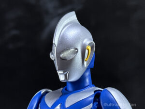 【簡易レビュー】S.H.Figuarts ウルトラマンコスモス ルナモード