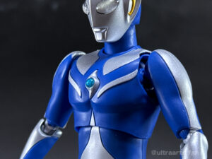 【簡易レビュー】S.H.Figuarts ウルトラマンコスモス ルナモード