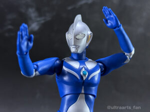 【簡易レビュー】S.H.Figuarts ウルトラマンコスモス ルナモード