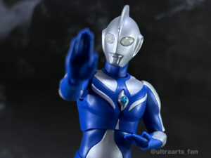 【簡易レビュー】S.H.Figuarts ウルトラマンコスモス ルナモード