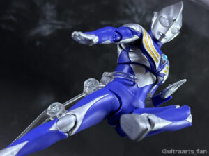 【簡易レビュー】S.H.Figuarts 真骨彫製法 ウルトラマンティガ スカイタイプ
