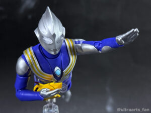 【簡易レビュー】S.H.Figuarts 真骨彫製法 ウルトラマンティガ スカイタイプ