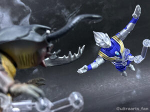 【簡易レビュー】S.H.Figuarts 真骨彫製法 ウルトラマンティガ スカイタイプ